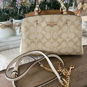 Coach Lillie Carryall small bag